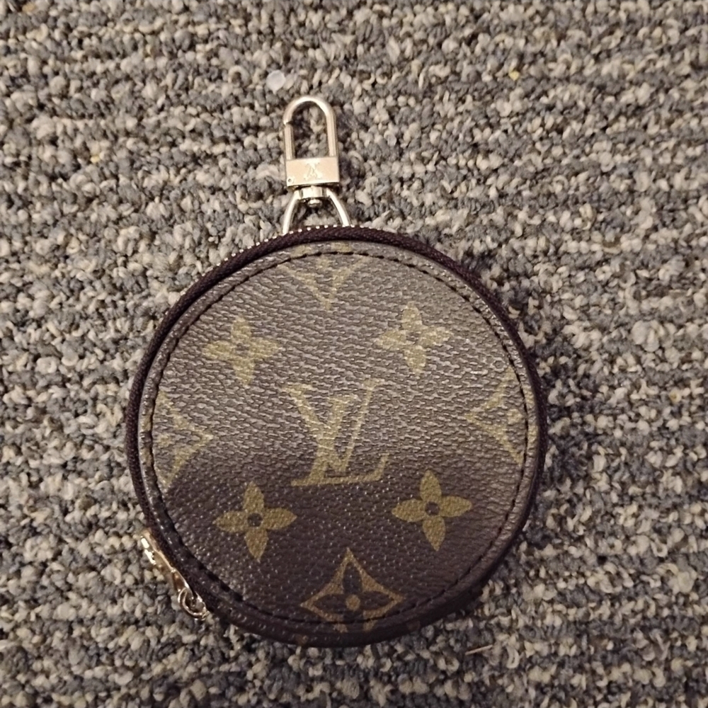 Louis Vuitton Monogram Coin Pouch